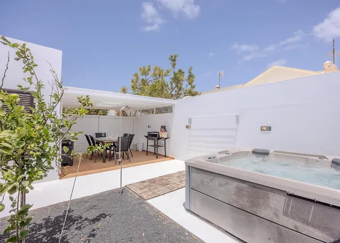 Kakariko Playa Honda (Lanzarote)