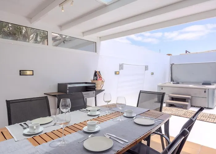 Kakariko Apartament Playa Honda (Lanzarote)