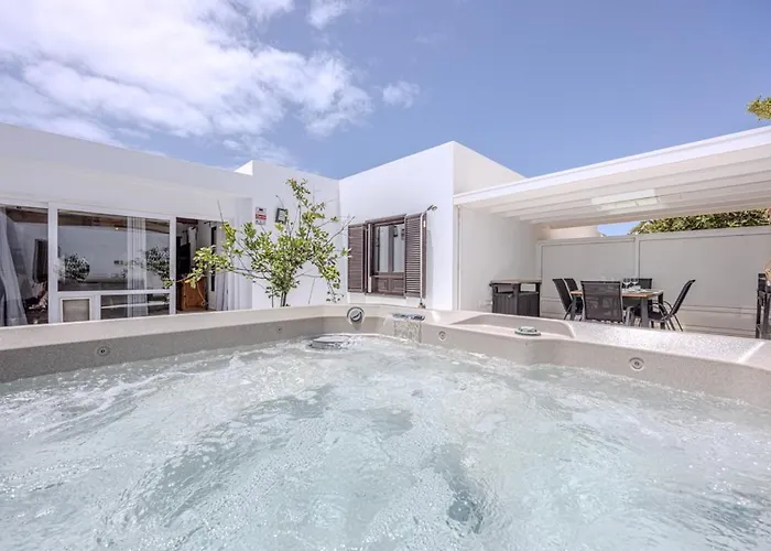 Kakariko Apartment Playa Honda (Lanzarote)