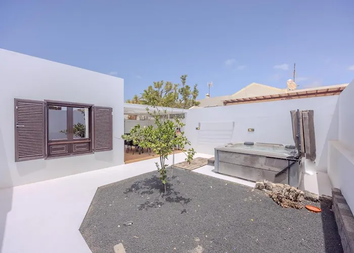 Kakariko * Playa Honda (Lanzarote)