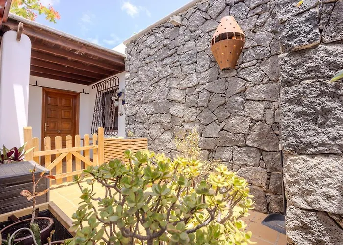 Kakariko Apartament Playa Honda (Lanzarote)